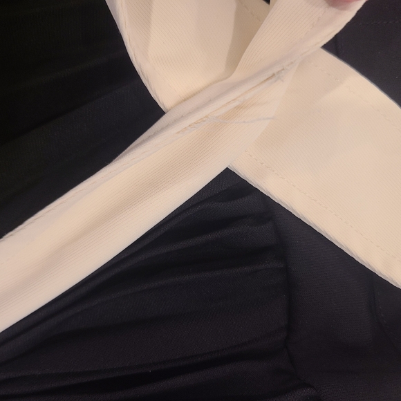 Karen Millen Midi Black & Cream Contrast Pleated Shirt Dress - Picture 7 of 7